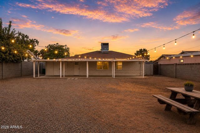 2510 E FAIRMOUNT Avenue, Phoenix, AZ 85016