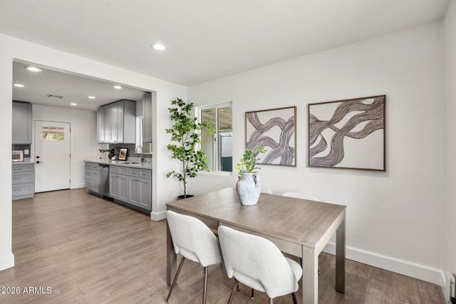 2510 E FAIRMOUNT Avenue, Phoenix, AZ 85016