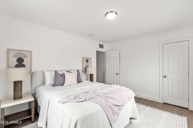 2510 E FAIRMOUNT Avenue, Phoenix, AZ 85016