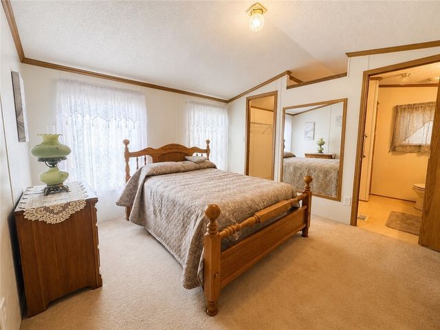 1 Kelly Dr, South Beaver Twp, PA 15010