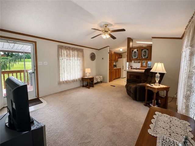 1 Kelly Dr, South Beaver Twp, PA 15010