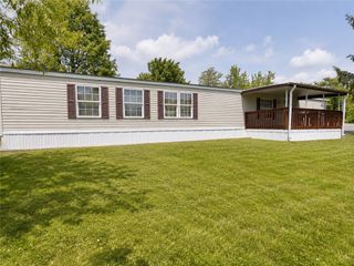 1 Kelly Dr, South Beaver Twp, PA 15010