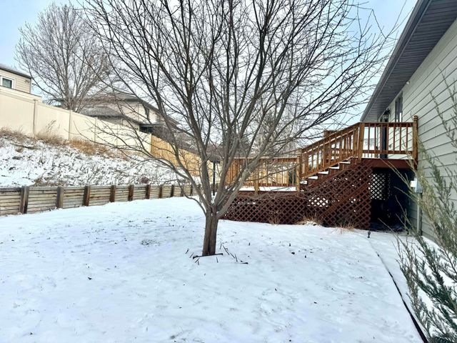 2544 10th Ave NW, Minot, ND 58703