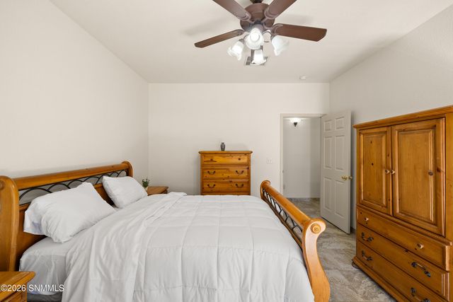 2902 Quasar Drive, Las Cruces, NM 88011