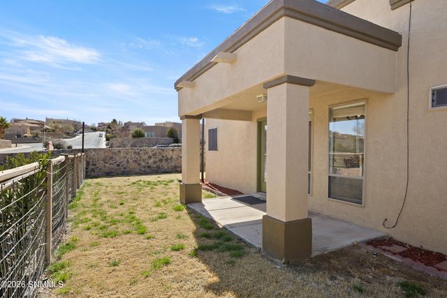 2902 Quasar Drive, Las Cruces, NM 88011