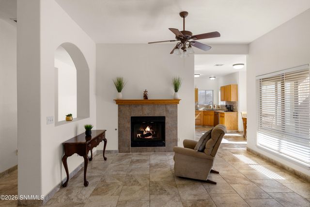 2902 Quasar Drive, Las Cruces, NM 88011