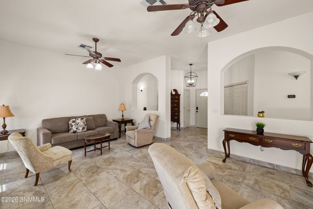 2902 Quasar Drive, Las Cruces, NM 88011