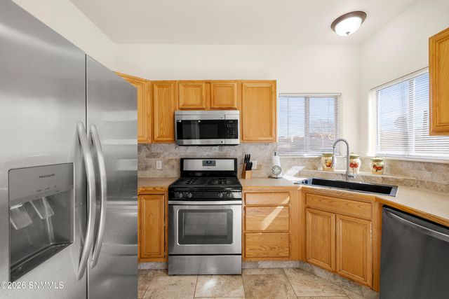 2902 Quasar Drive, Las Cruces, NM 88011