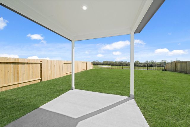 17218 White Peace Drive, Waller, TX 77484