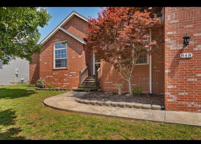 848 S Black Sands Avenue, Nixa, MO 65714