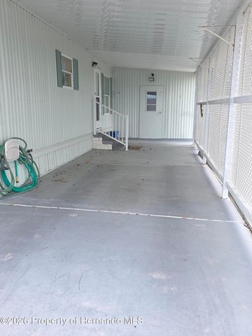 15682 Brookridge Boulevard, Brooksville, FL 34613