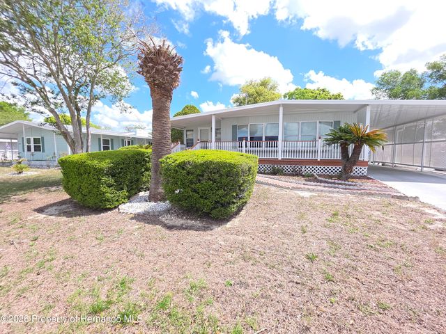 15682 Brookridge Boulevard, Brooksville, FL 34613