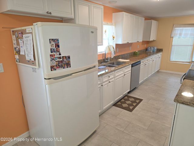 15682 Brookridge Boulevard, Brooksville, FL 34613