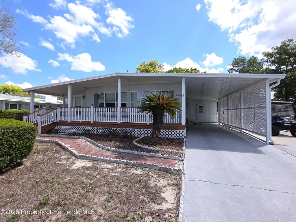 15682 Brookridge Boulevard, Brooksville, FL 34613