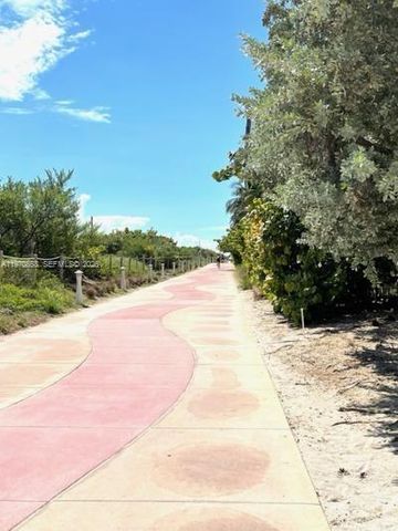 6801 Collins Ave 209, Miami Beach, FL 33141