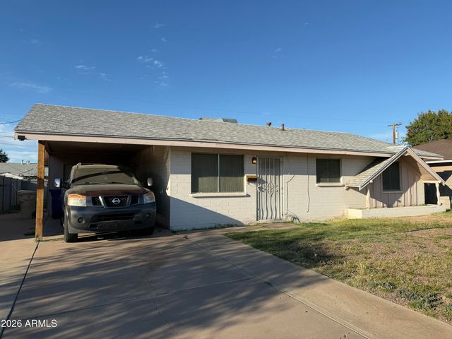 6124 W KEIM Drive, Glendale, AZ 85301