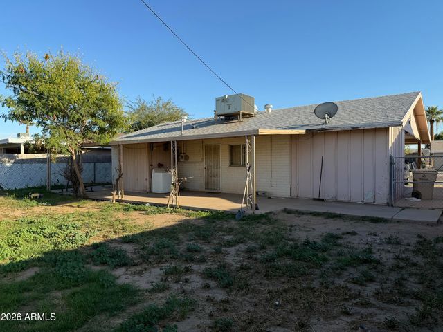 6124 W KEIM Drive, Glendale, AZ 85301