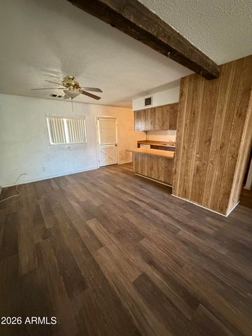 6124 W KEIM Drive, Glendale, AZ 85301