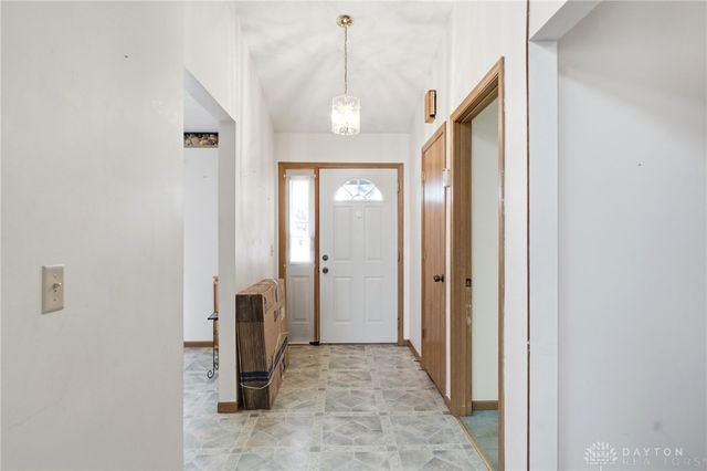 7561 N Us 42, Waynesville, OH 45068