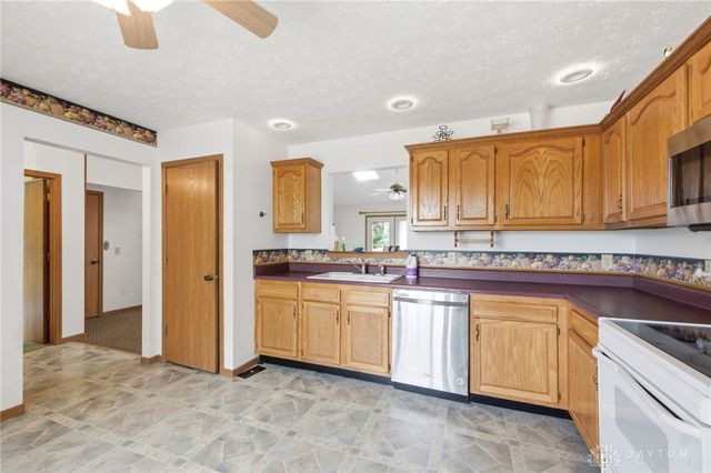 7561 N Us 42, Waynesville, OH 45068