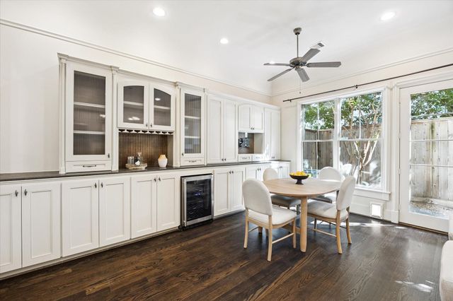 2145 Fairview Avenue, Houston, TX 77019