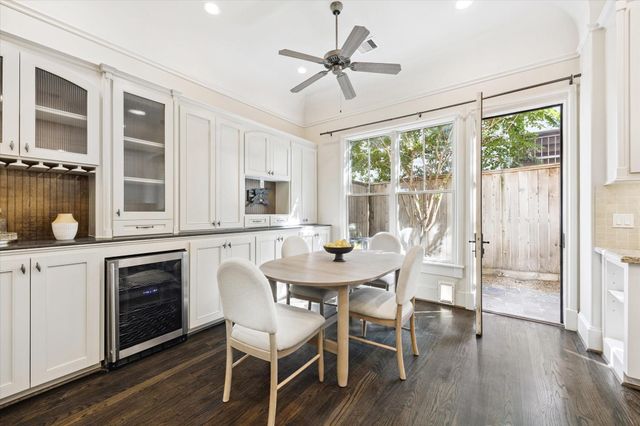 2145 Fairview Avenue, Houston, TX 77019