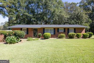 4693 Twin Oak Drive, Macon, GA 31210