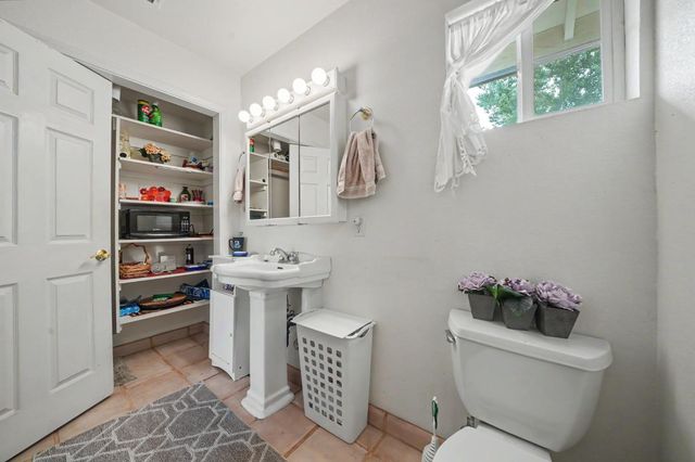 7043 S Burson Rd, Valley Springs, CA 95252