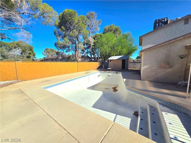 3648 Bronco Road, Las Vegas, NV 89103