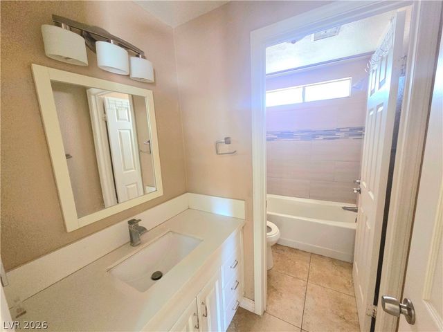 3648 Bronco Road, Las Vegas, NV 89103