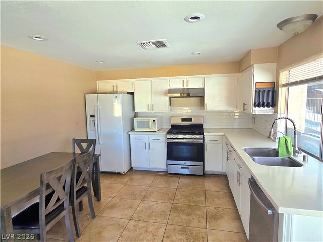 3648 Bronco Road, Las Vegas, NV 89103