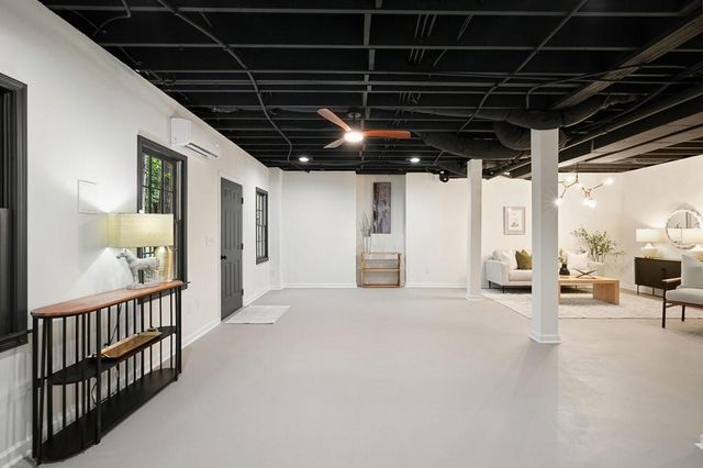 608 Wedgewood Drive, Woodstock, GA 30189