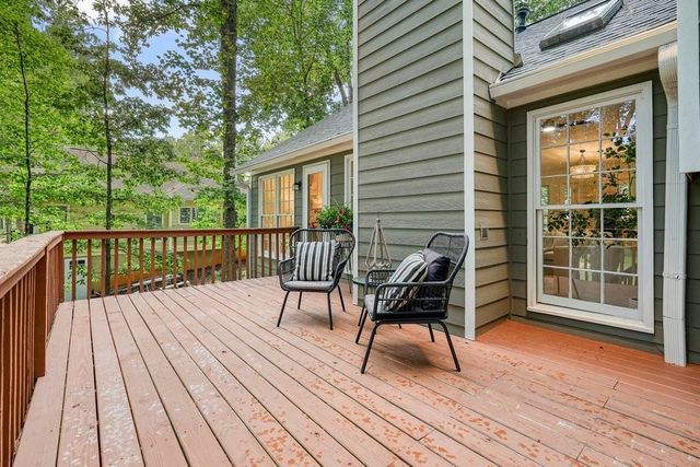 608 Wedgewood Drive, Woodstock, GA 30189