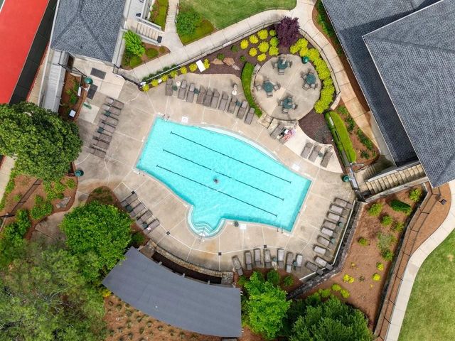 608 Wedgewood Drive, Woodstock, GA 30189