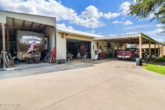 1519 Mullins Road, New Iberia, LA 70563