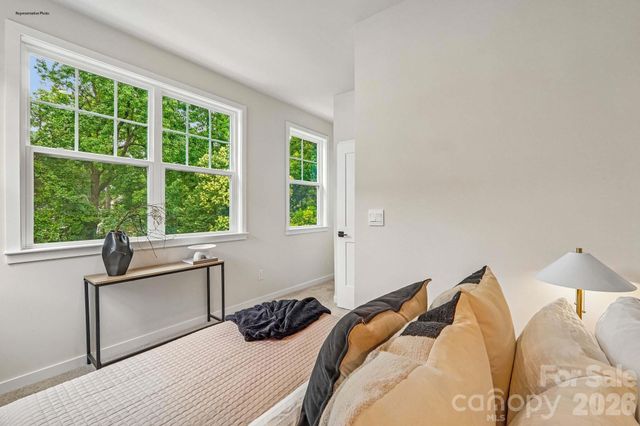 715 Silvertree Way, Charlotte, NC 28205