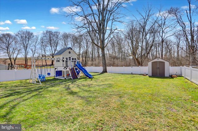 130 S 5TH ST, Bally, PA 19503