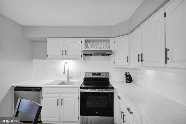 130 S 5TH ST, Bally, PA 19503