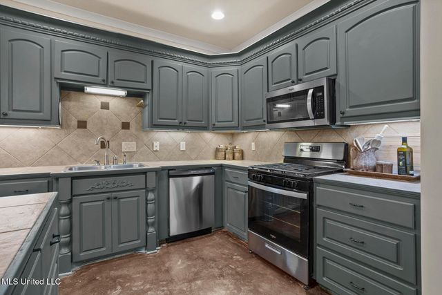 107 Kings Crossing, Canton, MS 39046