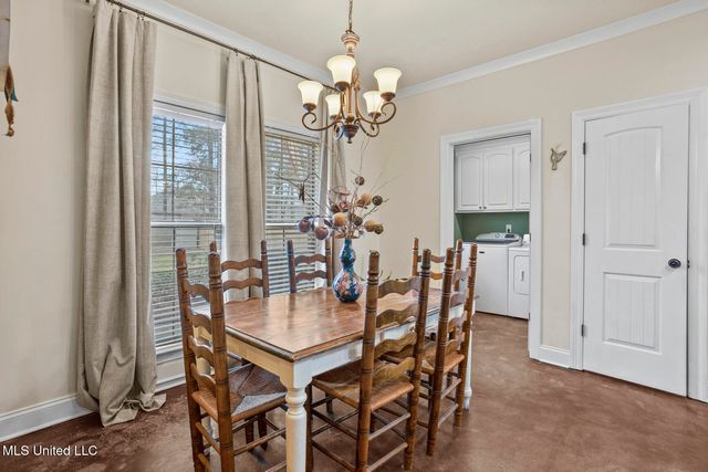 107 Kings Crossing, Canton, MS 39046