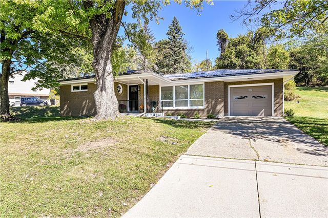 207 Hideaway Ln, Hempfield Twp, PA 15644