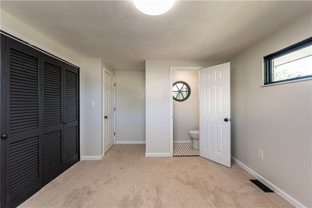 207 Hideaway Ln, Hempfield Twp, PA 15644