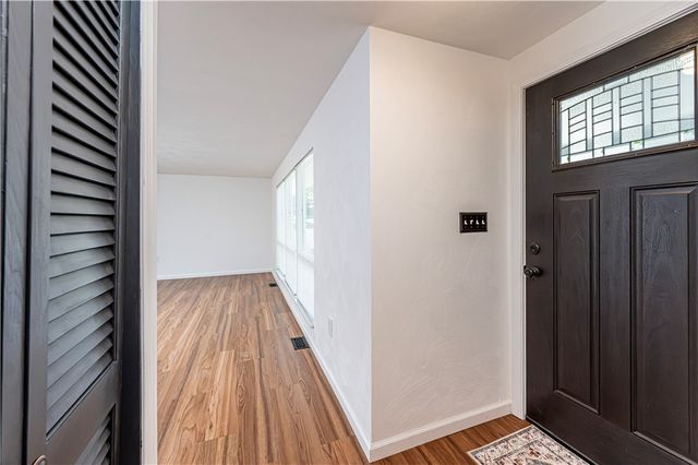 207 Hideaway Ln, Hempfield Twp, PA 15644