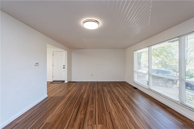 207 Hideaway Ln, Hempfield Twp, PA 15644