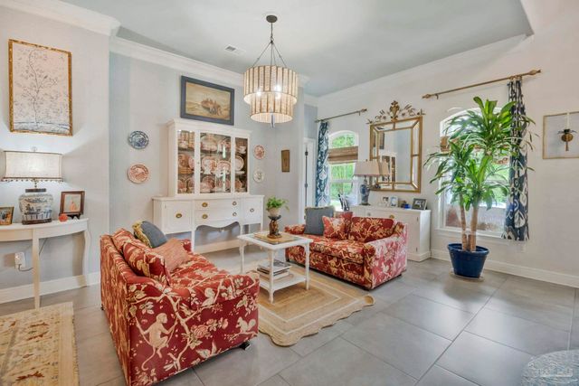 2367 Greenbrier Blvd, Pensacola, FL 32514