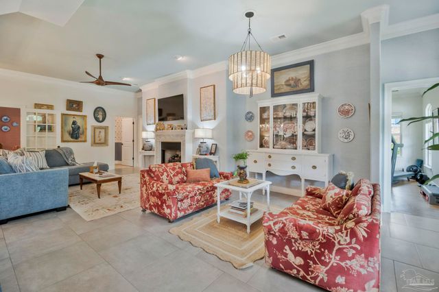 2367 Greenbrier Blvd, Pensacola, FL 32514