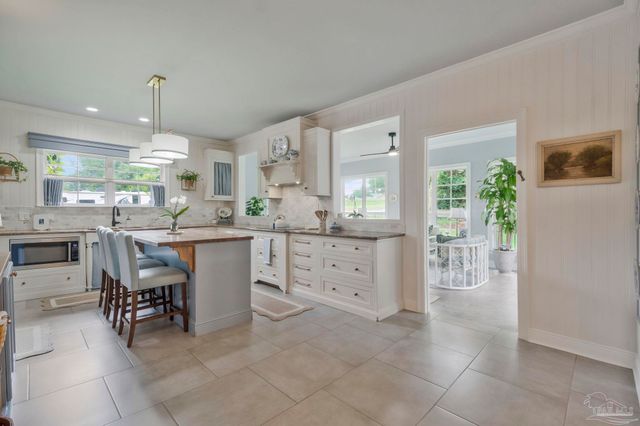 2367 Greenbrier Blvd, Pensacola, FL 32514