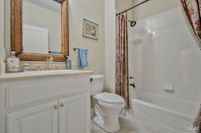 2367 Greenbrier Blvd, Pensacola, FL 32514