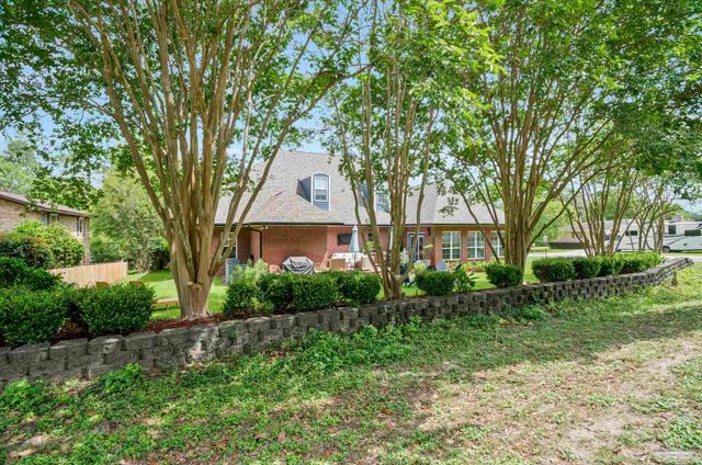 2367 Greenbrier Blvd, Pensacola, FL 32514