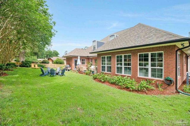 2367 Greenbrier Blvd, Pensacola, FL 32514
